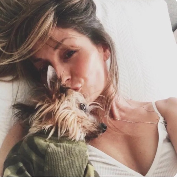 Meet your Posher - Picture 2 of 2